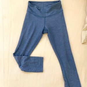 COPY - Lululemon cropped leggings.